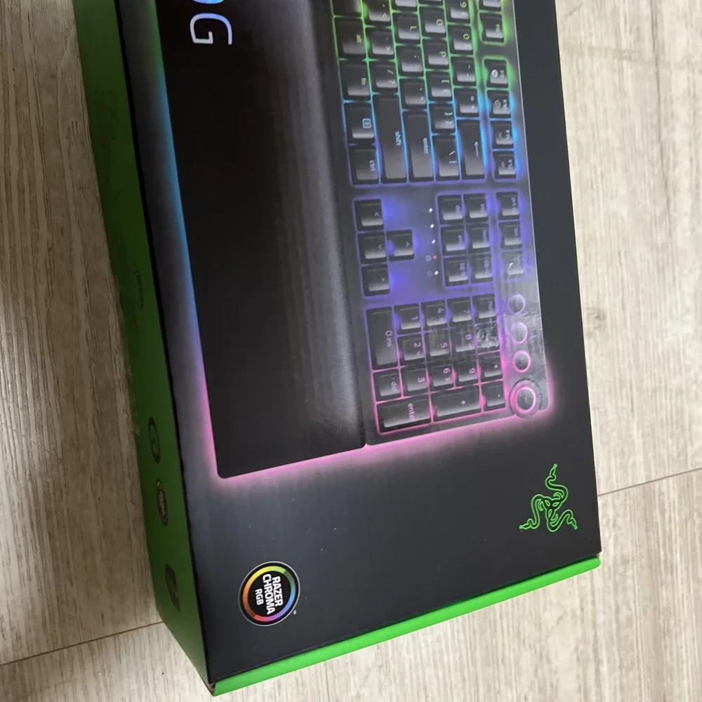 Razer Huntsman V2 Analog Gaming Keyboard‎ Optical Switches Black